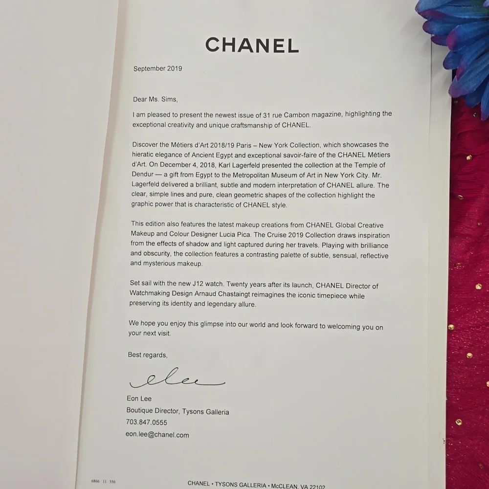 CHANEL Fashion Book Set with Black and White Covers‎
